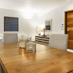Du Coop Villa Plánosz